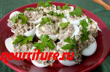 Яйца с сельдью, кильками, анчоусами или солёной кефалью