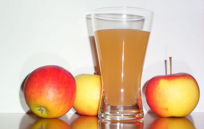 Особенности консервирования яблочного сока
