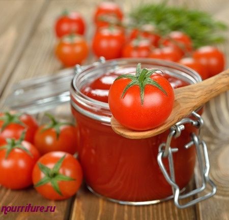 Домашнее консервирование: как приготовить томатное пюре?