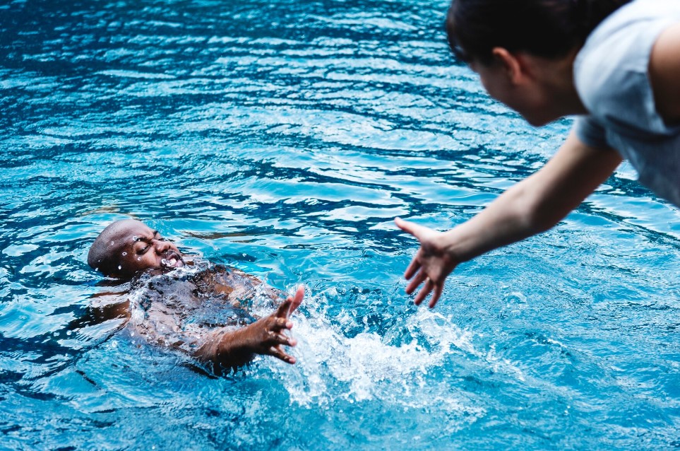 Сонник тонуть