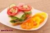 Бутерброды калорийные с сыром, помидором или огурцом