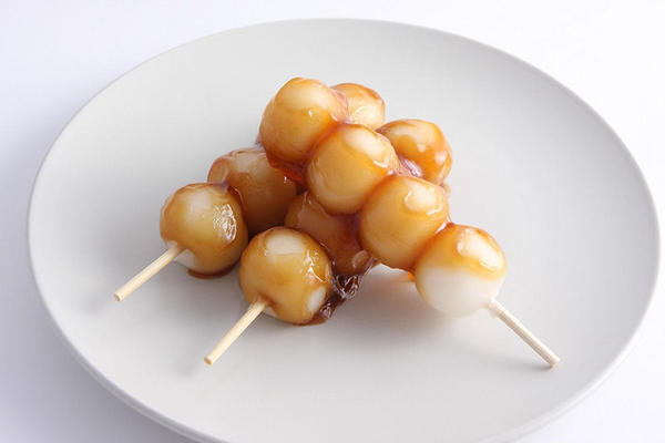 11-dango-traditional-Japanese-desert-275.jpg 11-dango-traditional-Japanese-desert-275.jpg