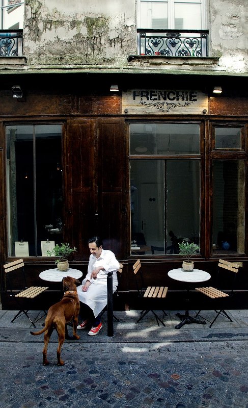06-frenchie-paris-oddthor.jpg 06-frenchie-paris-oddthor.jpg