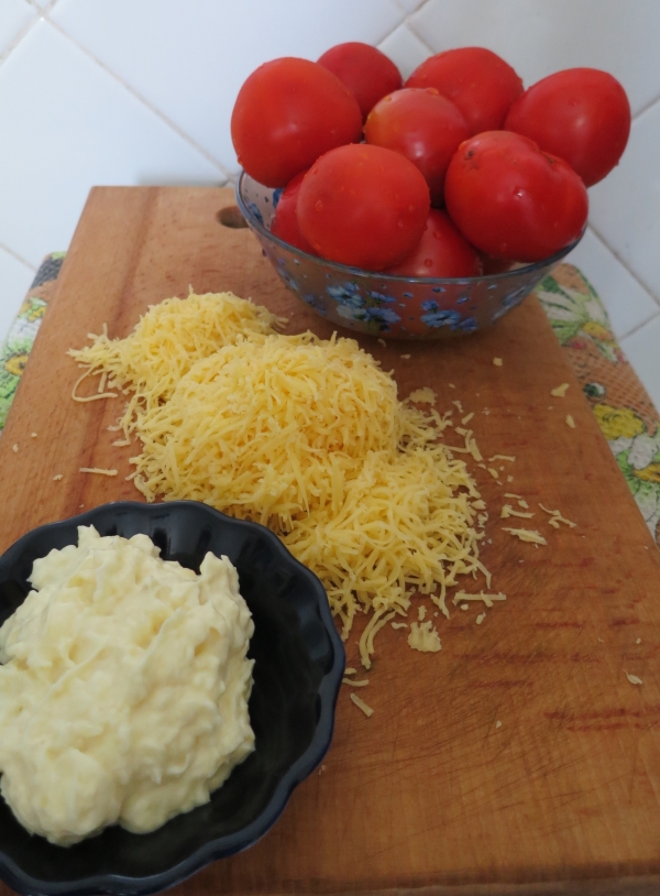 Помидоры с сыром