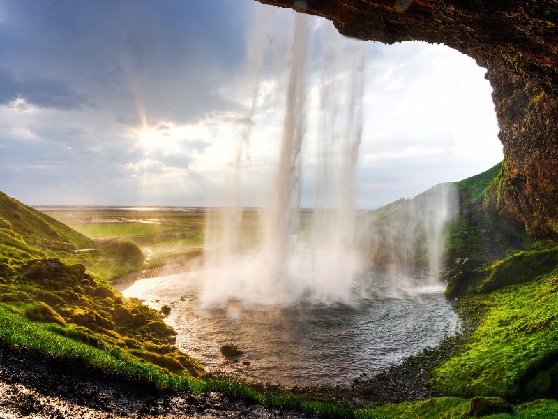 12-seljalandsfoss-waterfall-iceland-cr-getty.jpg 12-seljalandsfoss-waterfall-iceland-cr-getty.jpg
