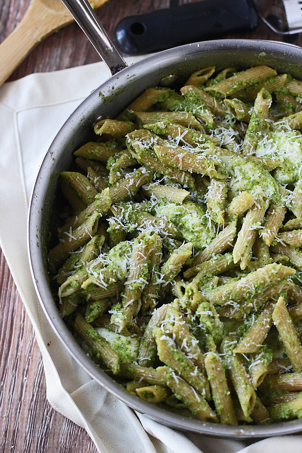 Cheesy-Baked-Penne-Broccoli-Pesto.jpg